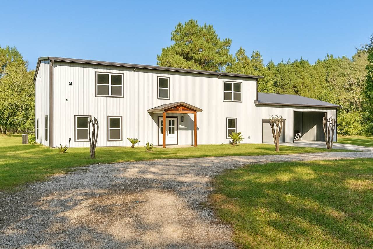 111 10th Street - Photo 1