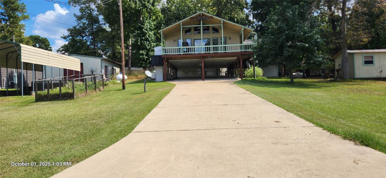 121 Point Drive - Photo 1