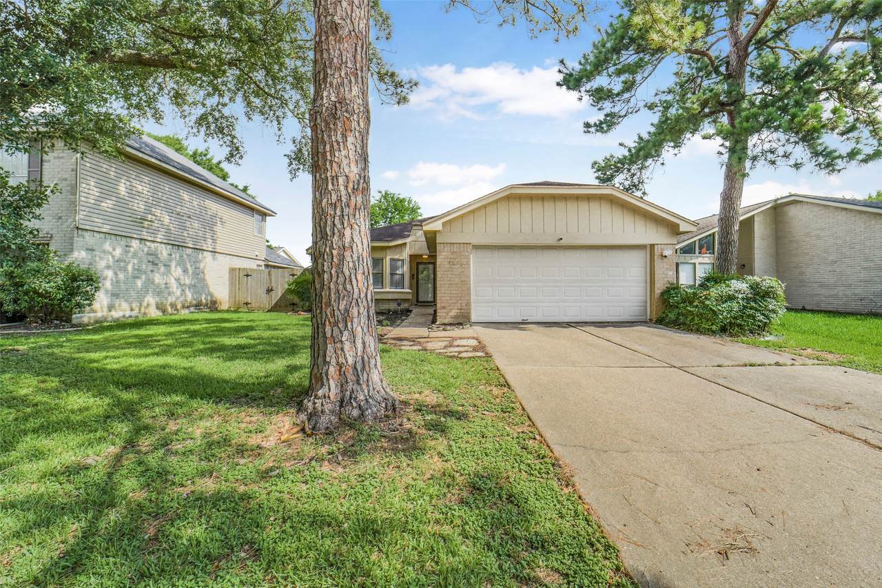 10546 Waving Fields Drive - Photo 1