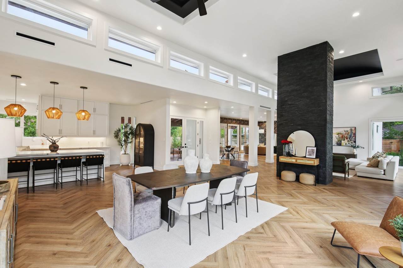 14103 Carolcrest Circle - Photo 1