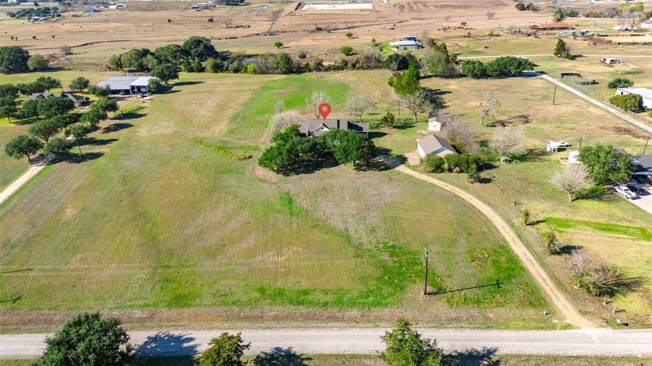 1075 Harrisburg Road - Photo 1