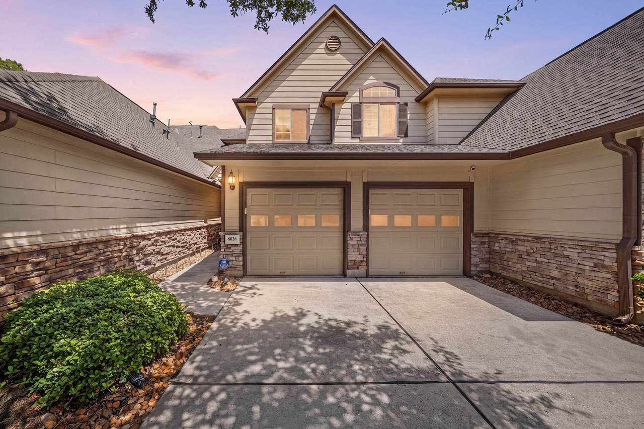 8026 Loyel Pointe Drive - Photo 1