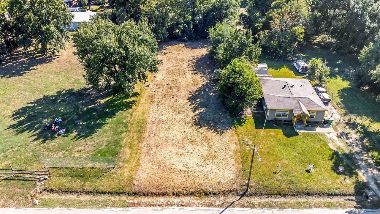 5142 Clover Street - Photo 1