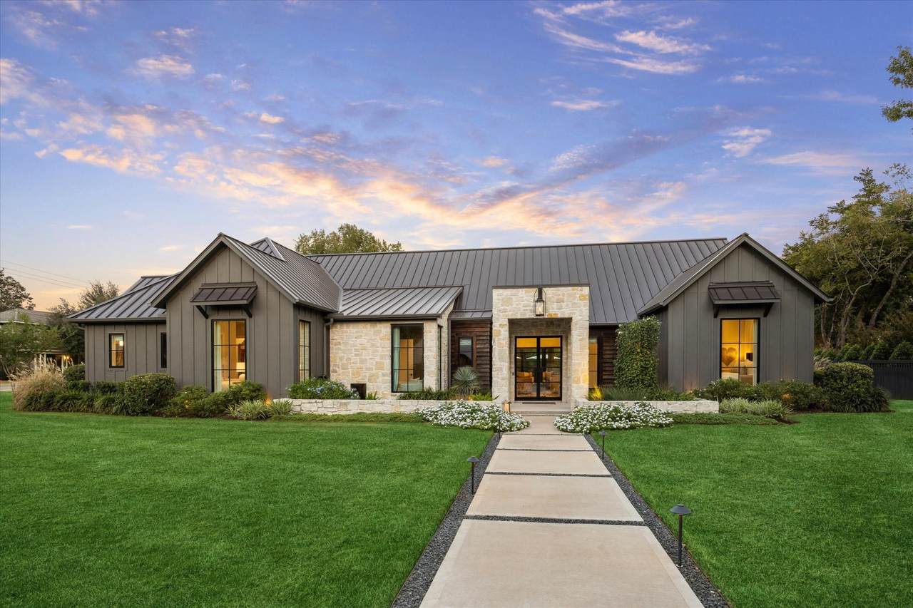 1525 Travis Street - Photo 1