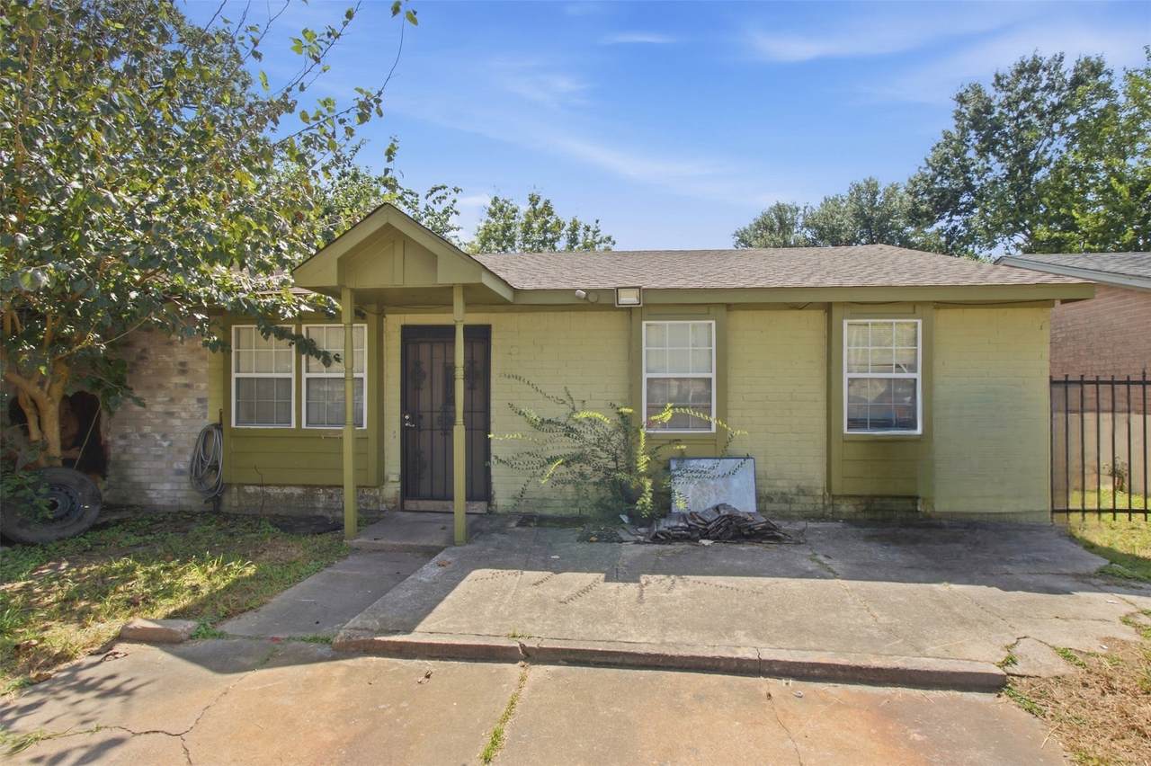 5143 Glenridge Lane - Photo 1