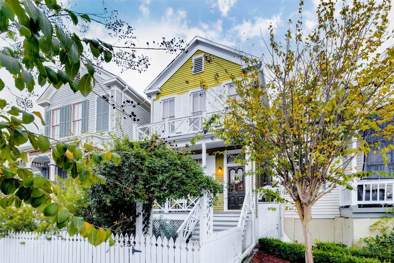 1711 Winnie Street - Photo 1