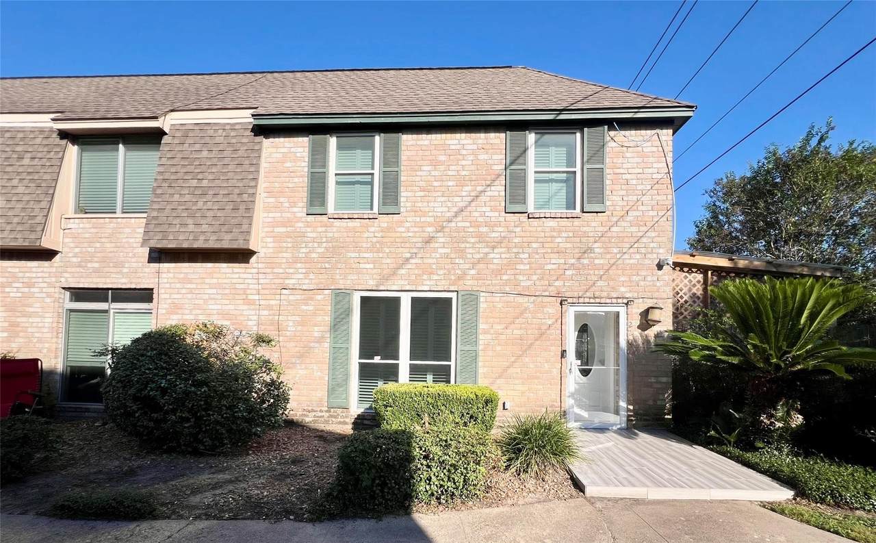 840 Threadneedle Street - Photo 1