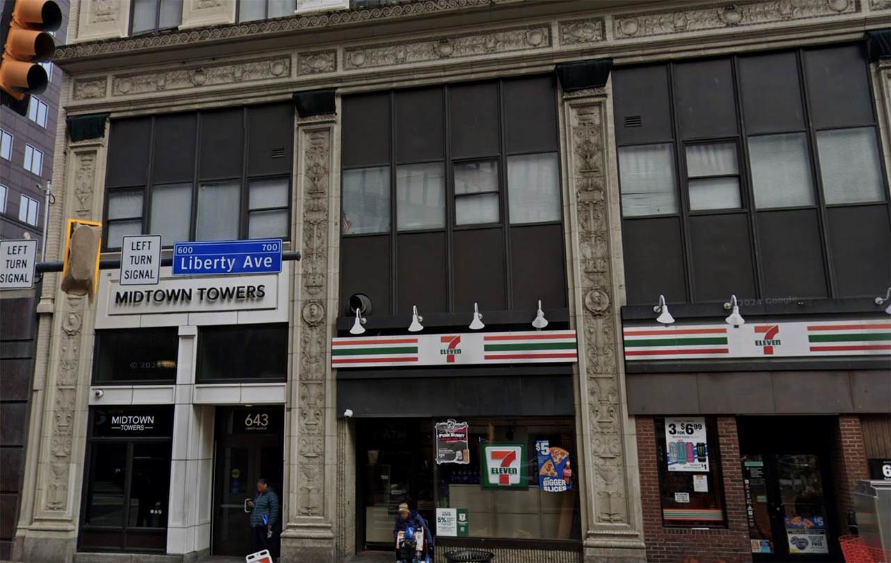 643 Liberty Ave - Photo 1