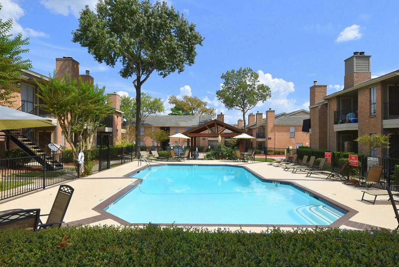 1230 Fm 1960 Bypass Road - Photo 1