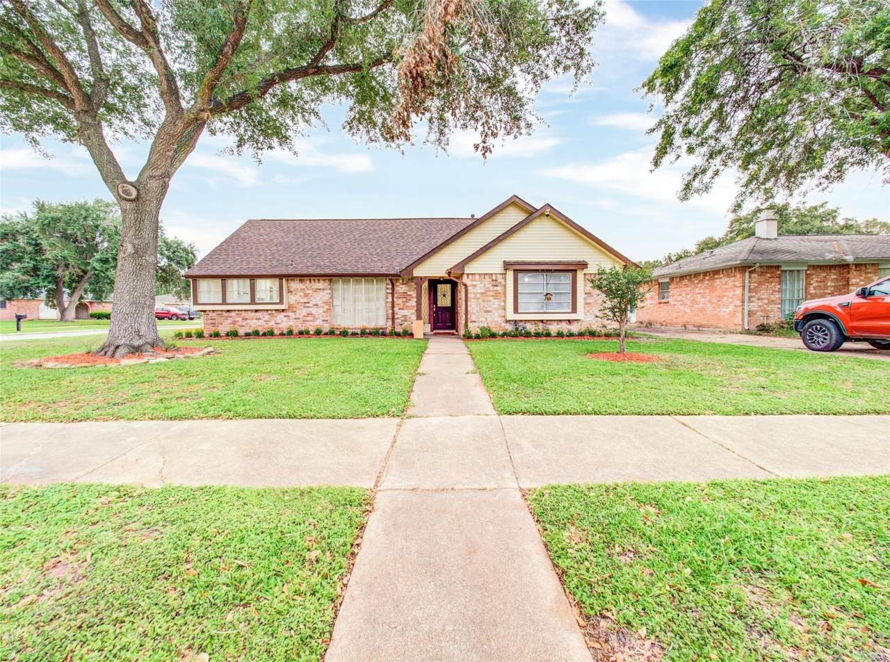 13526 Sherwood Street - Photo 1