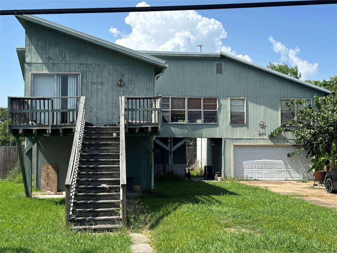 214 Reynolds Court - Photo 1