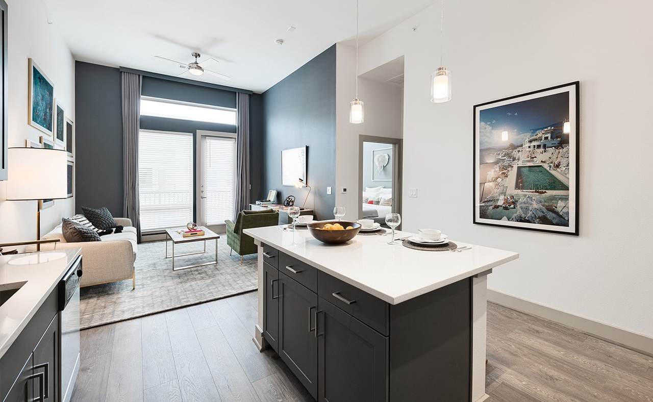 160 Birdsall Street - Photo 1