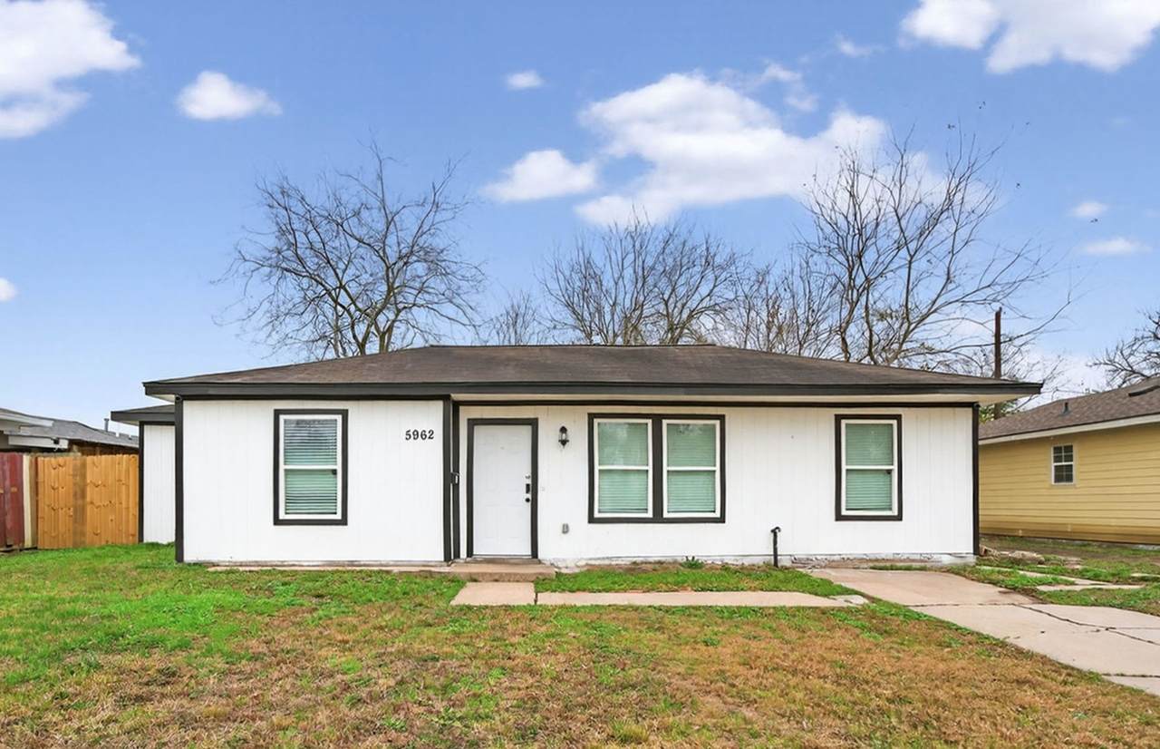 5962 Belcrest Street - Photo 1