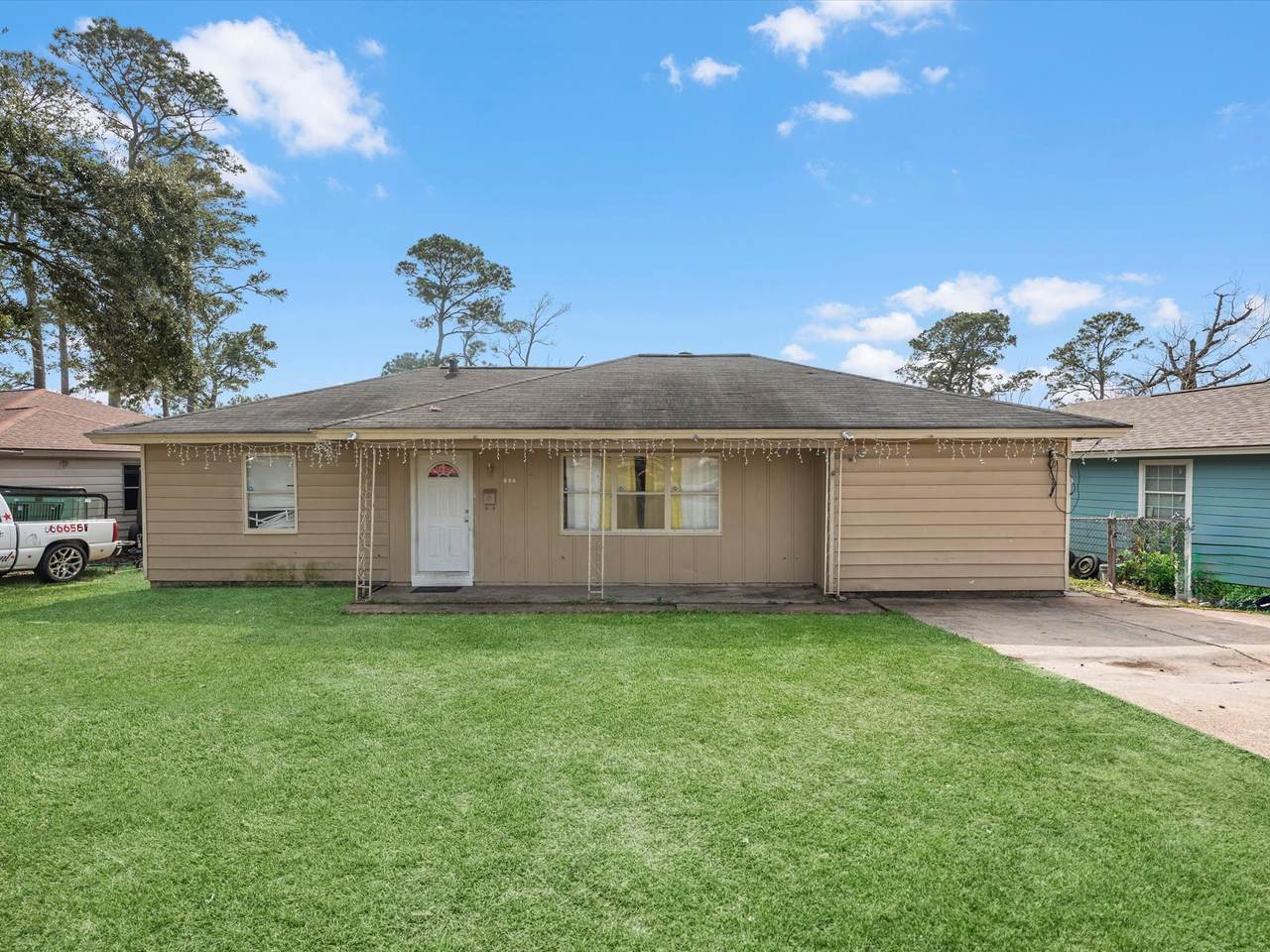 838 Rosewick Street - Photo 1