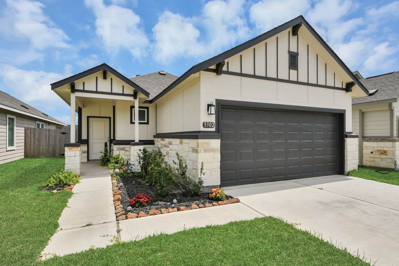 5302 Seymour Drive - Photo 1