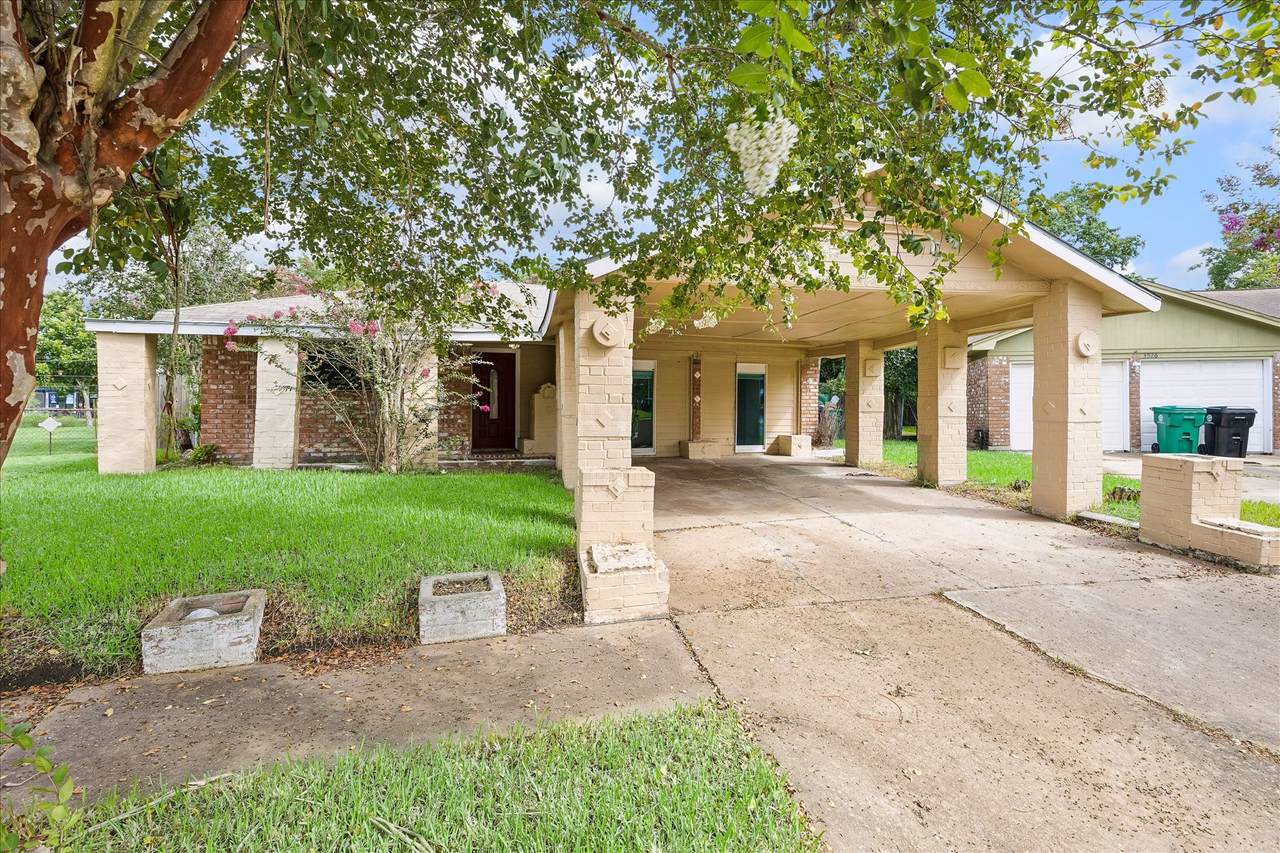 3530 Ripplebrook Drive - Photo 1