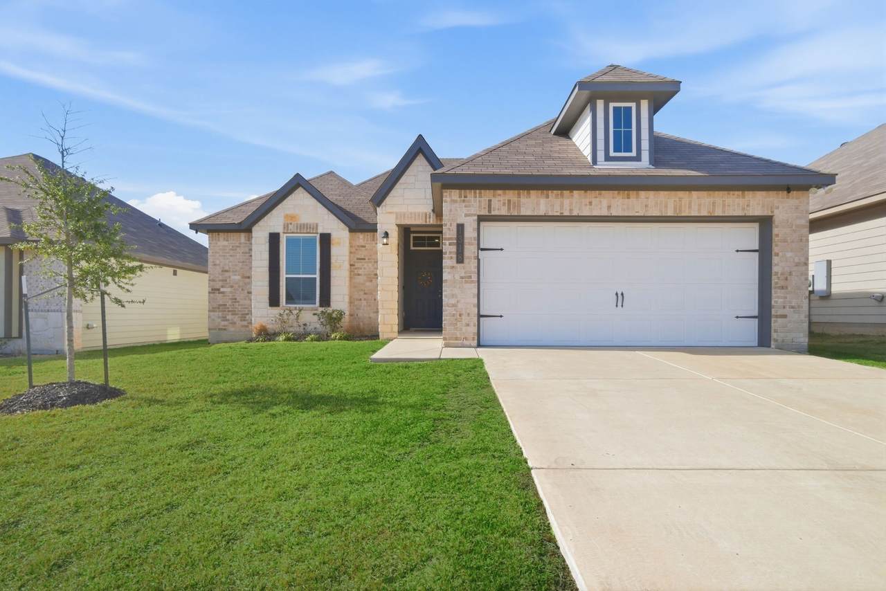 1318 Kingsgate Drive - Photo 1