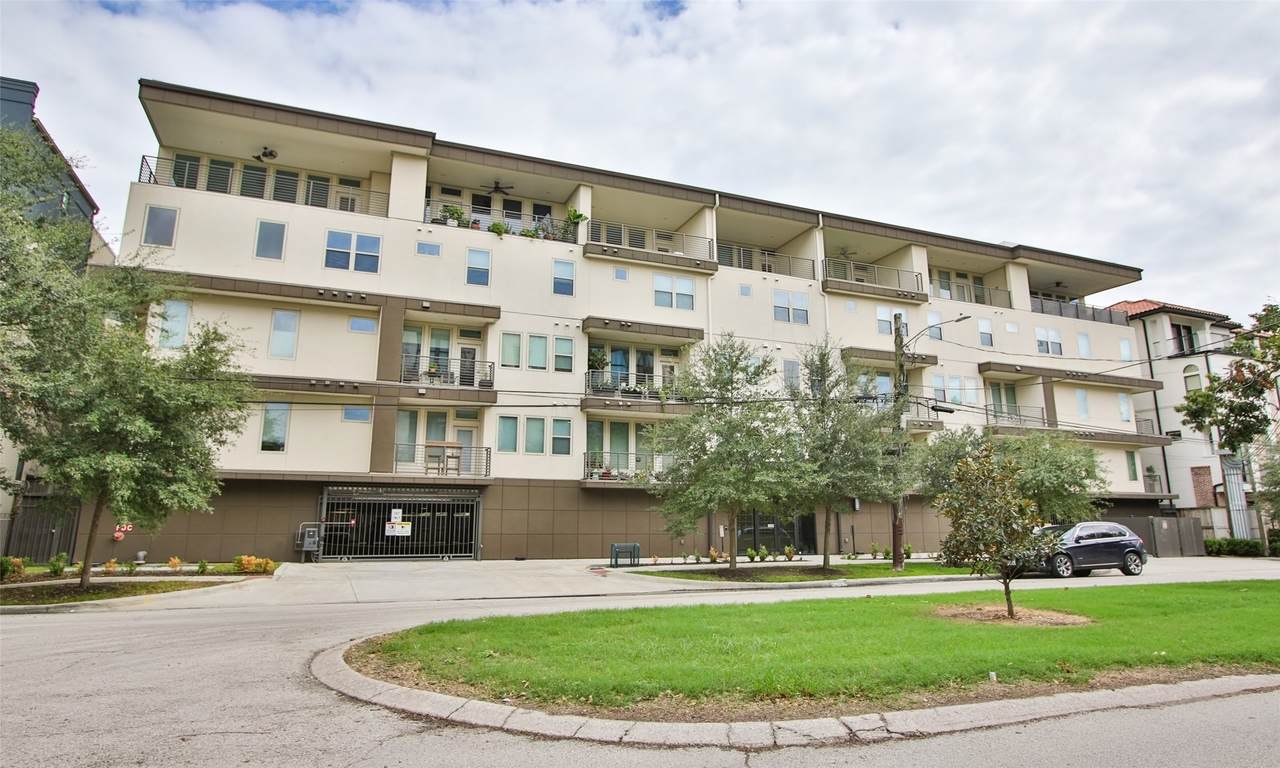 4819 Caroline Street - Photo 1