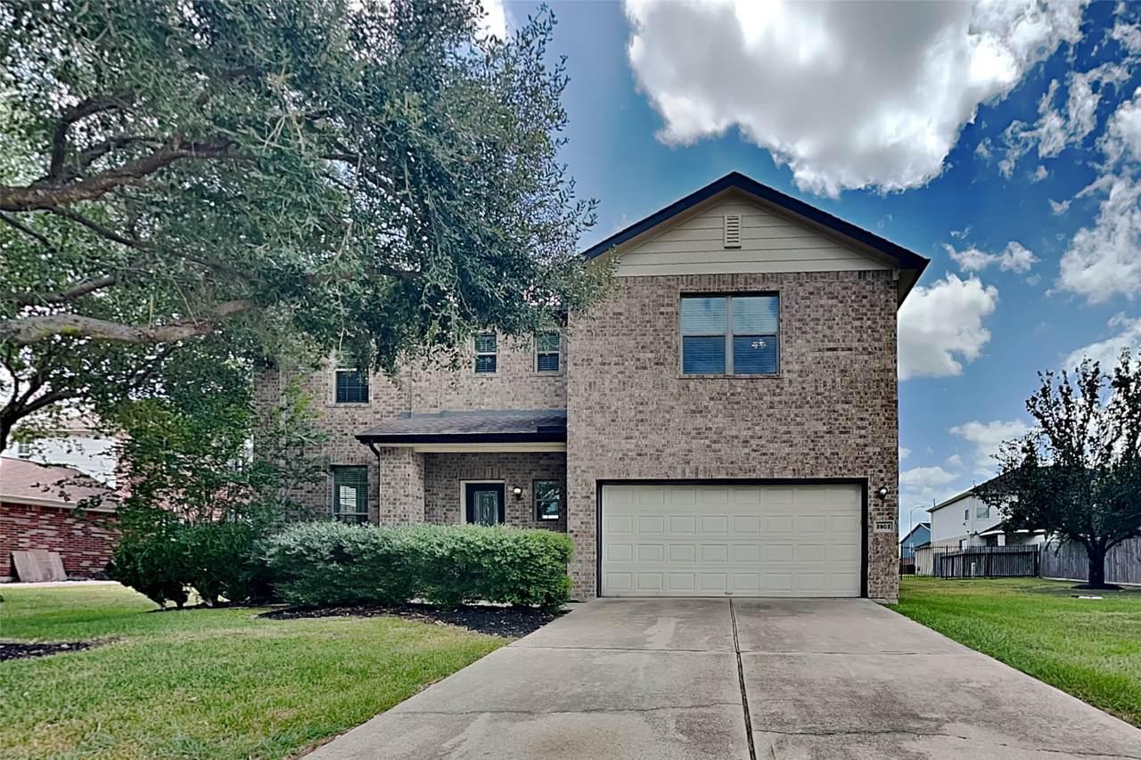 2902 Crestbrook Bend Lane - Photo 1