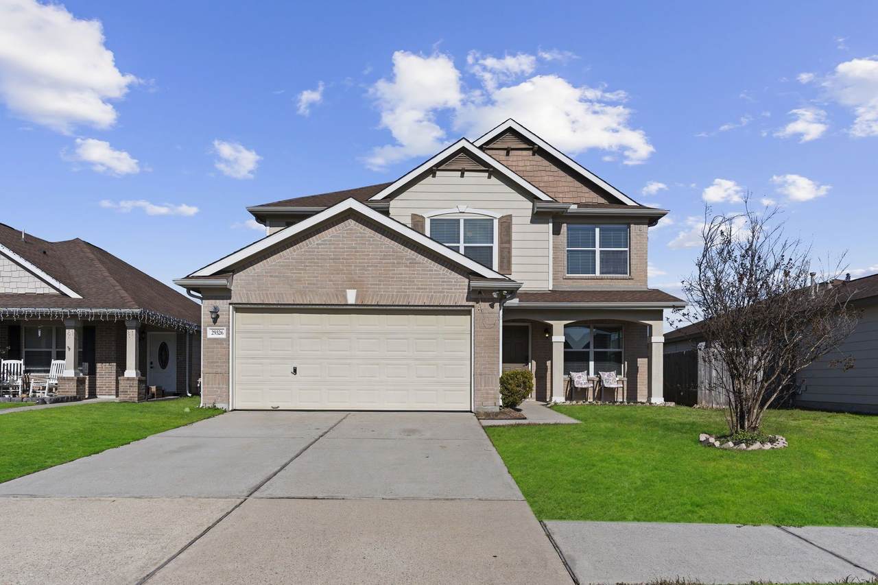 29326 Legends Green Drive - Photo 1