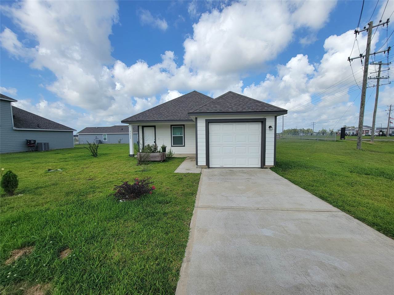 2000 Road 5500 - Photo 1