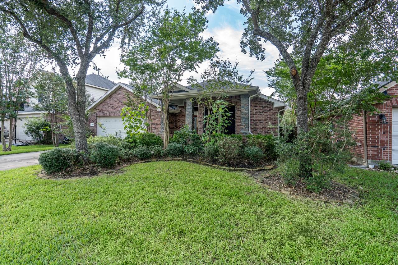 9503 Tartan Manor Street - Photo 1