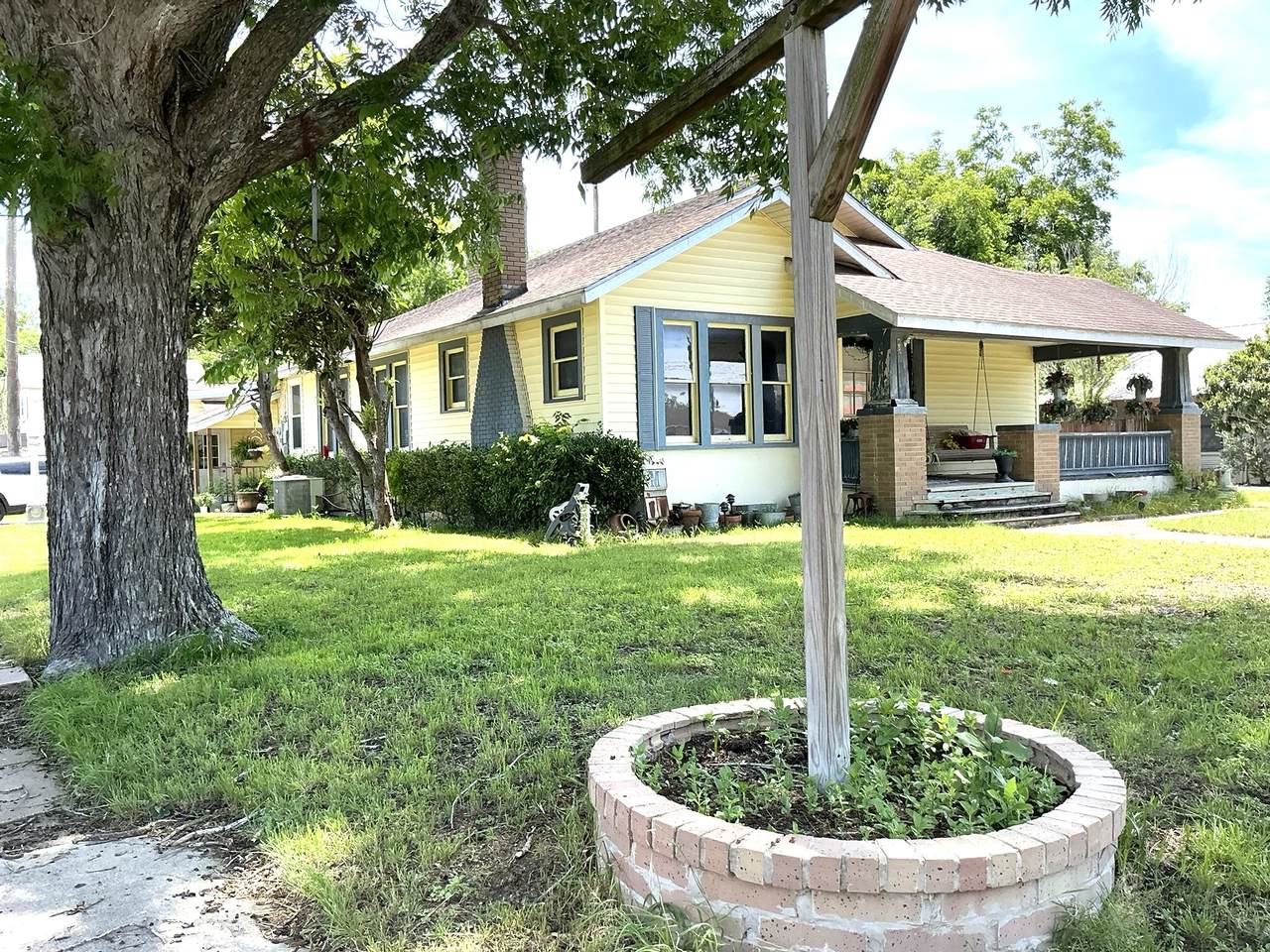 1026 Saint Paul Street - Photo 1