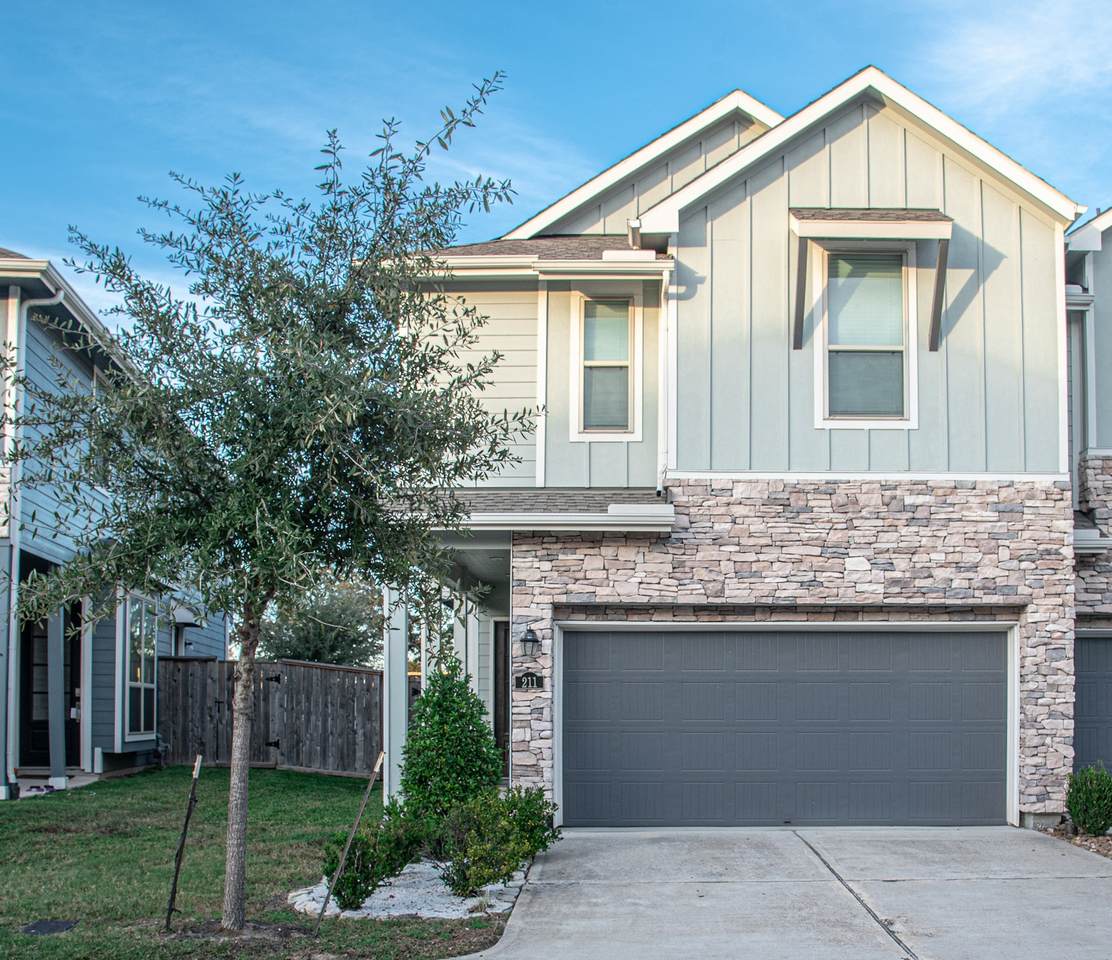 211 Club Crest Lane - Photo 1
