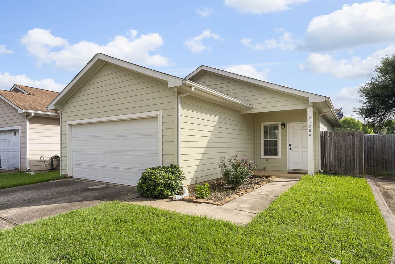 21206 Berry Vine Street - Photo 1
