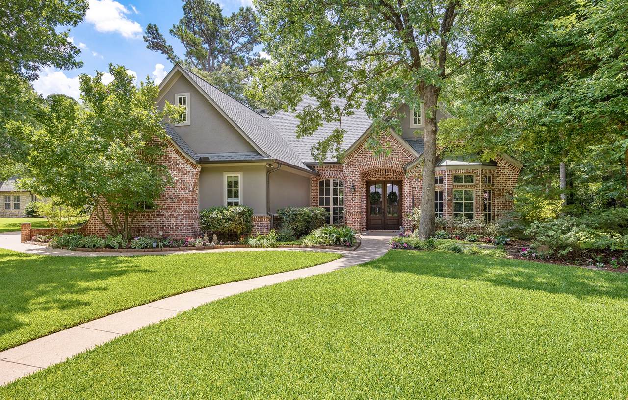 1915 Stonegate Valley Drive - Photo 1