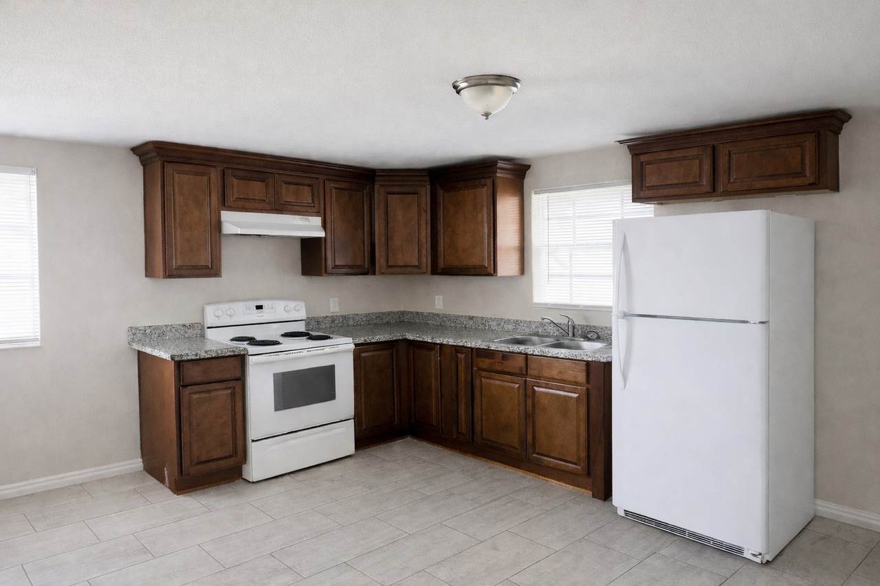 706 Harris Avenue - Photo 1