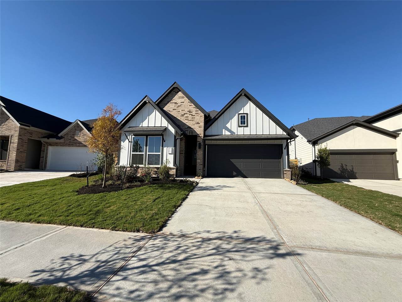 5014 Pegasus Way - Photo 1