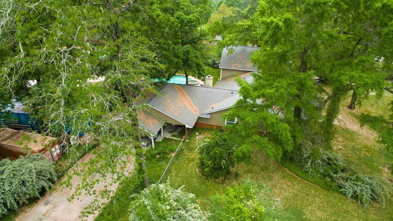 1802 Pinewoods Way - Photo 1
