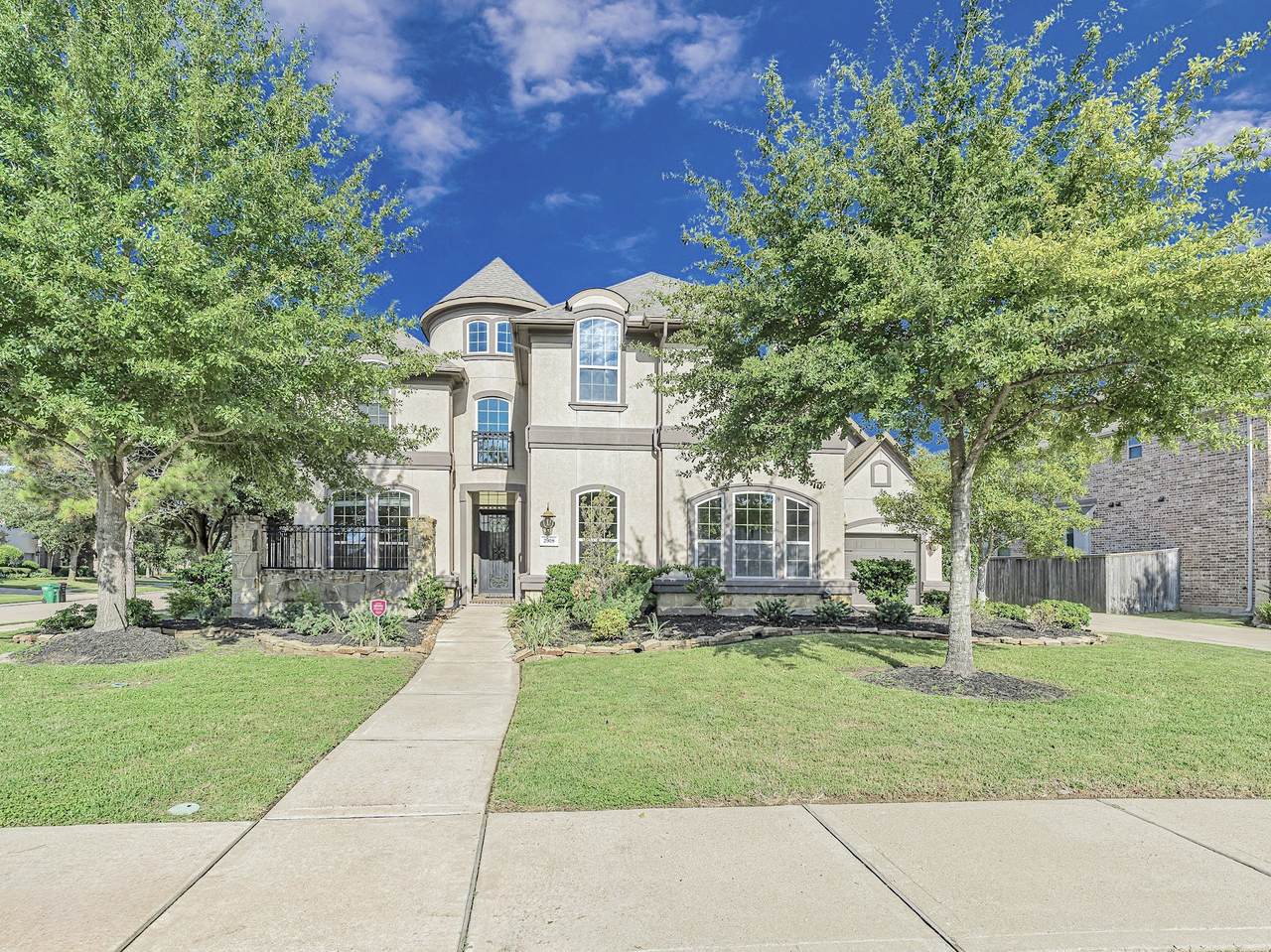 2918 Chapel Rock Court - Photo 1