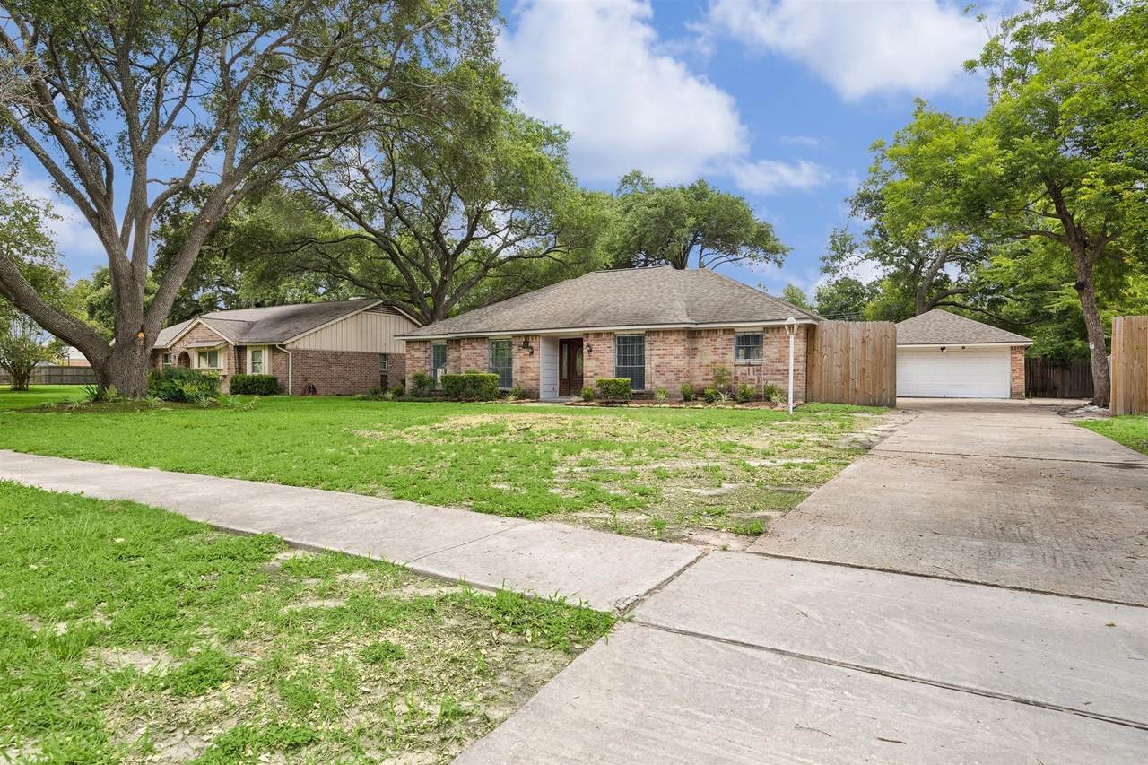 15510 Jersey Drive - Photo 1