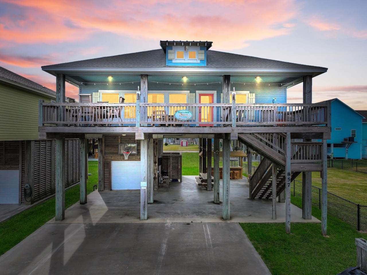 857 Wommack - Photo 1