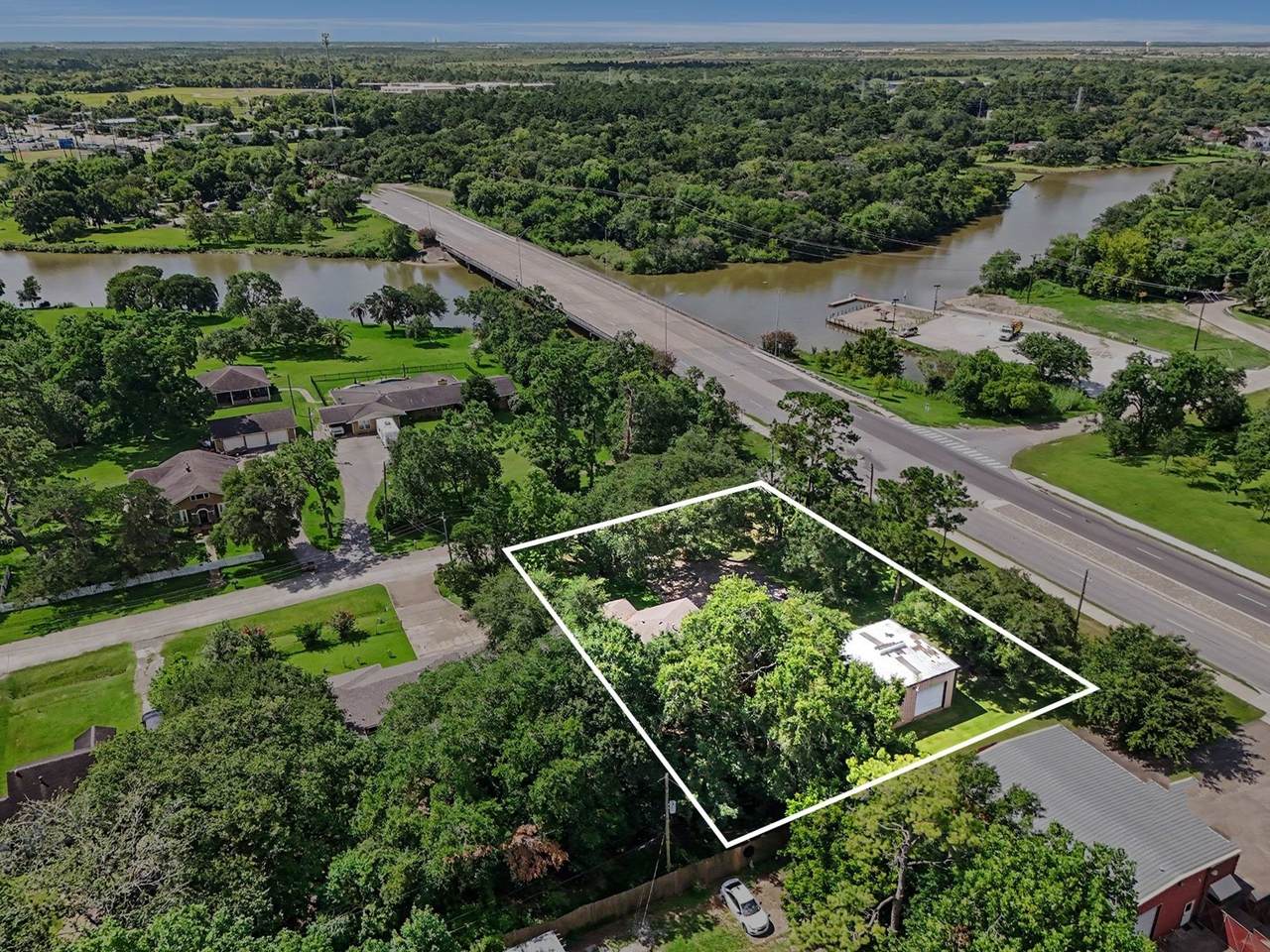 2917 48th Street - Photo 1