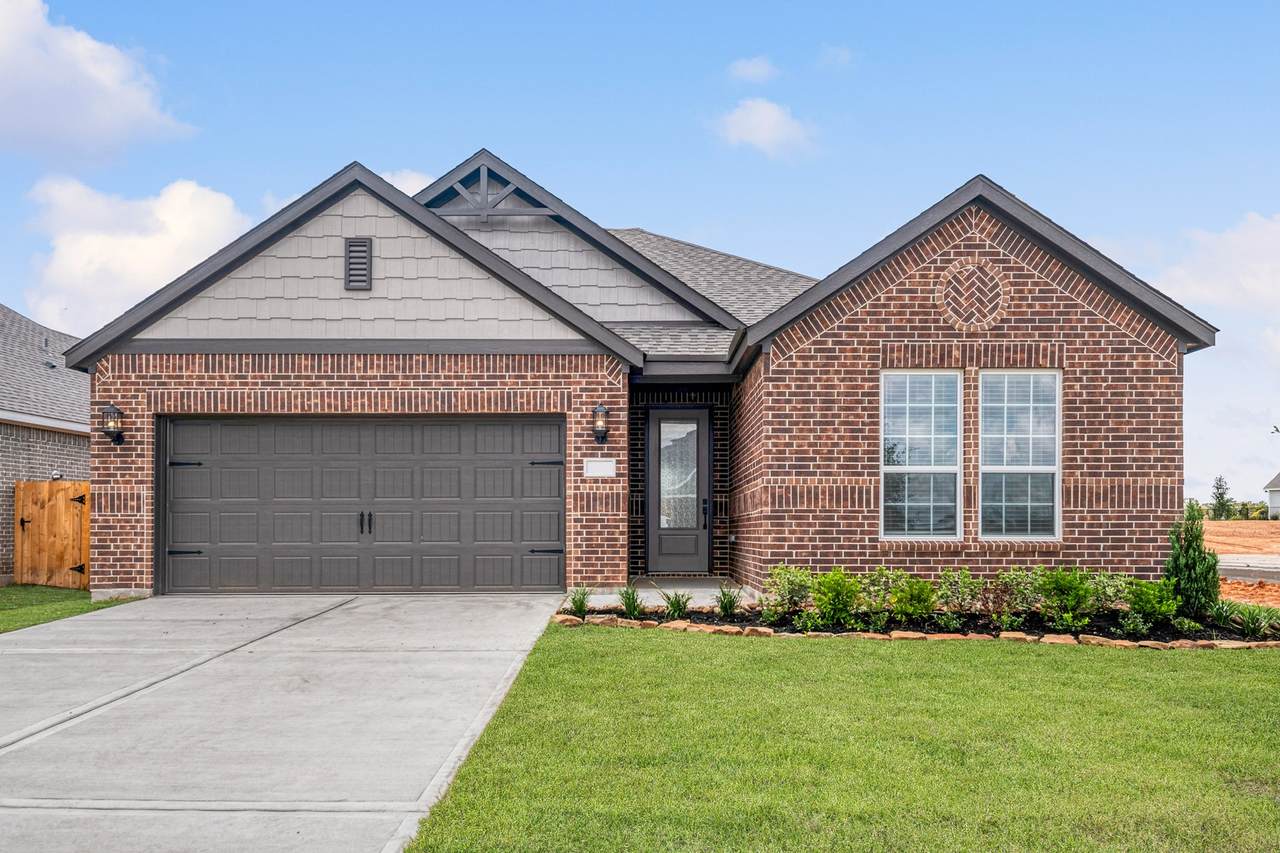 15765 Bayberry Trace Drive - Photo 1