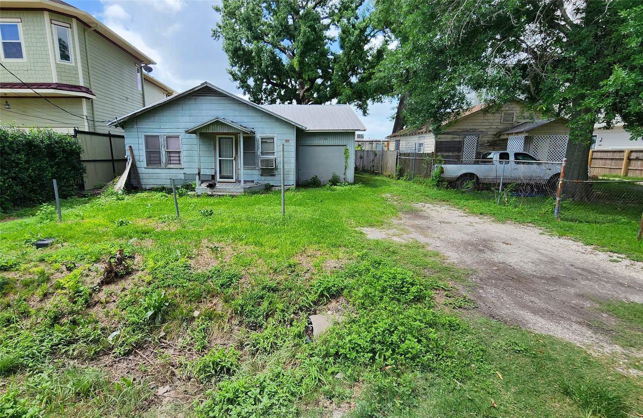 1306 21st Street - Photo 1