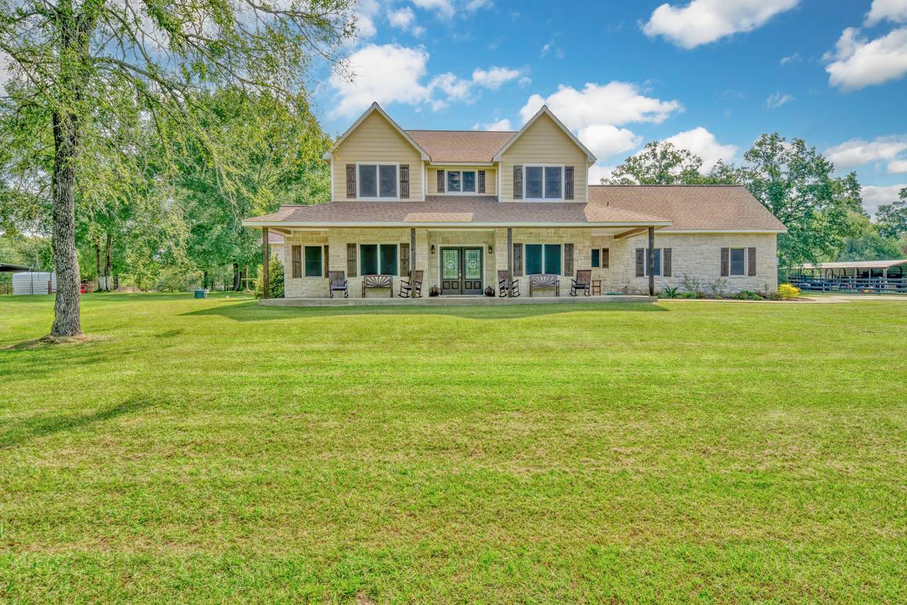 26 Woodland Hills Drive - Photo 1