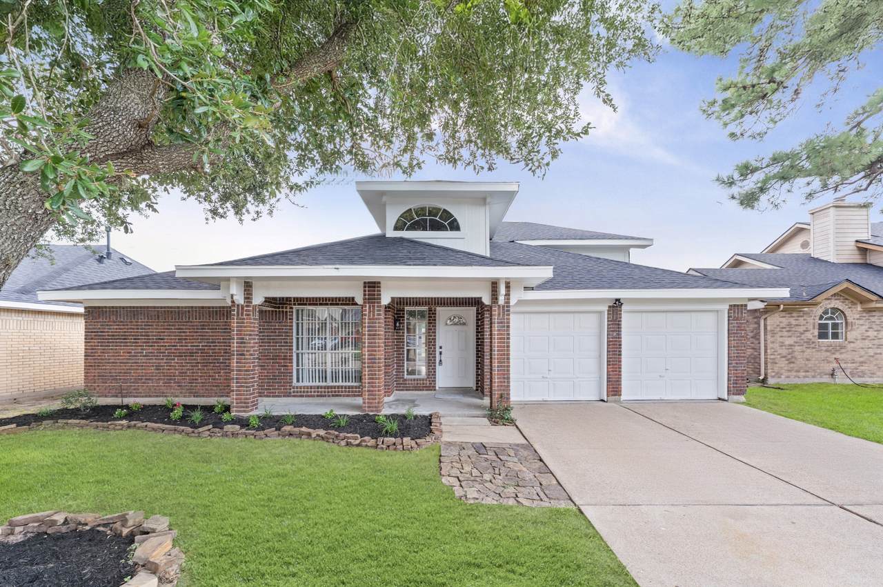 17527 Hamilwood Drive - Photo 1