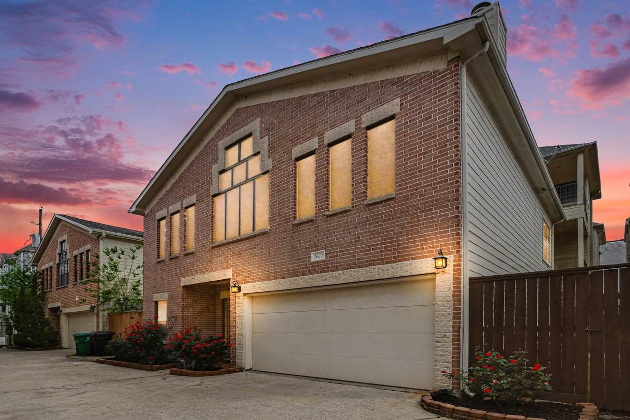 914 25th Street - Photo 1