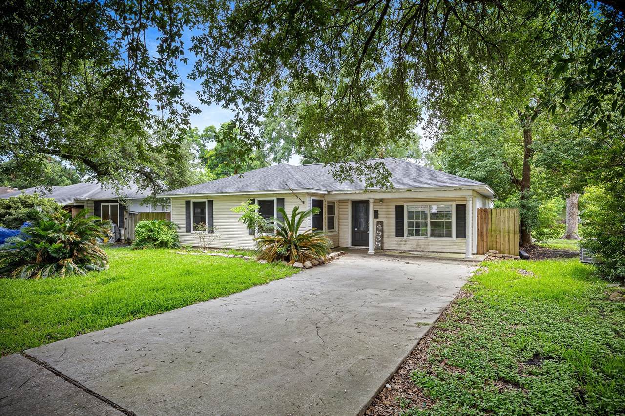 4535 Clermont Avenue - Photo 1