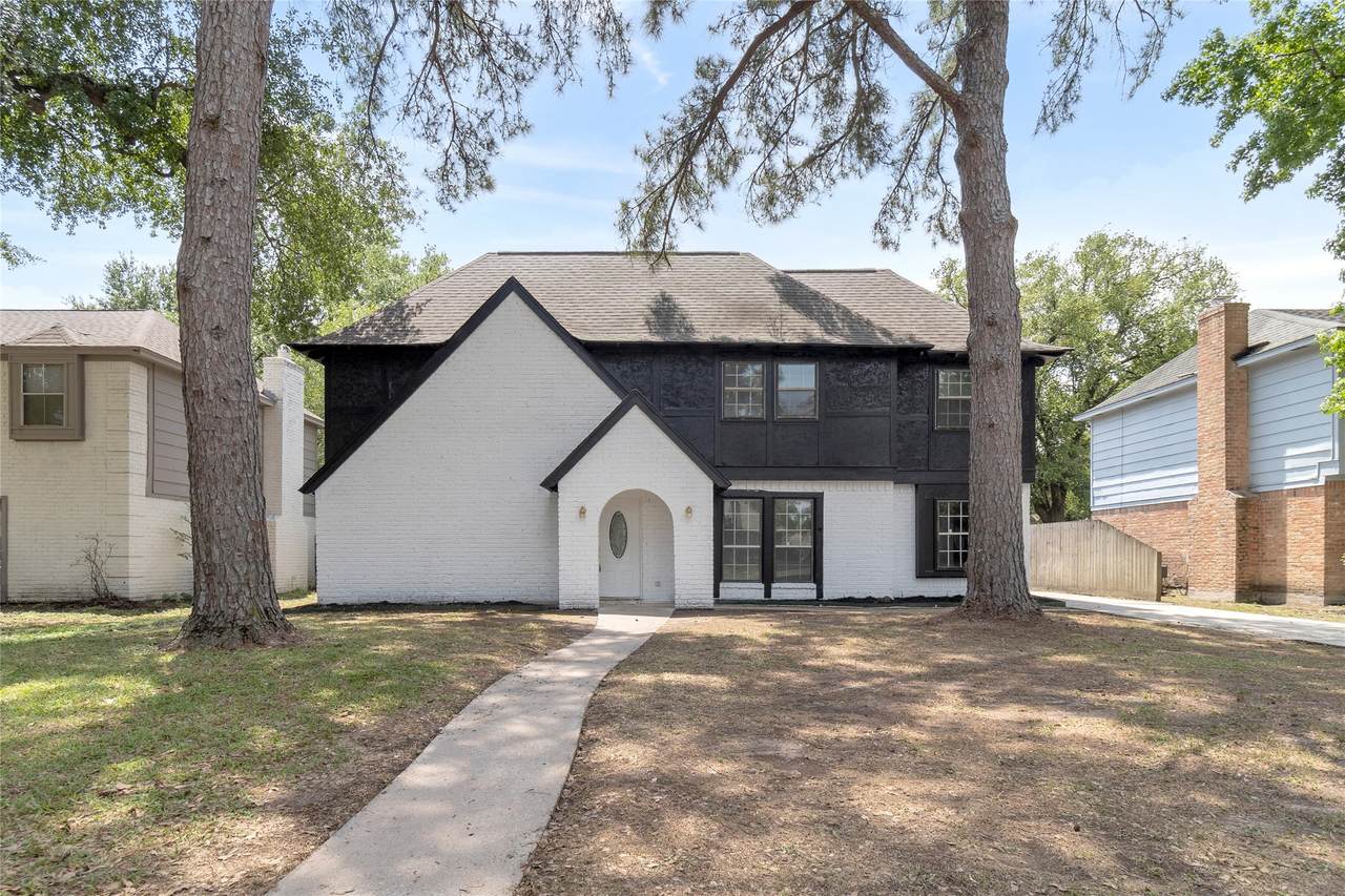11531 Colonial Trail Drive - Photo 1