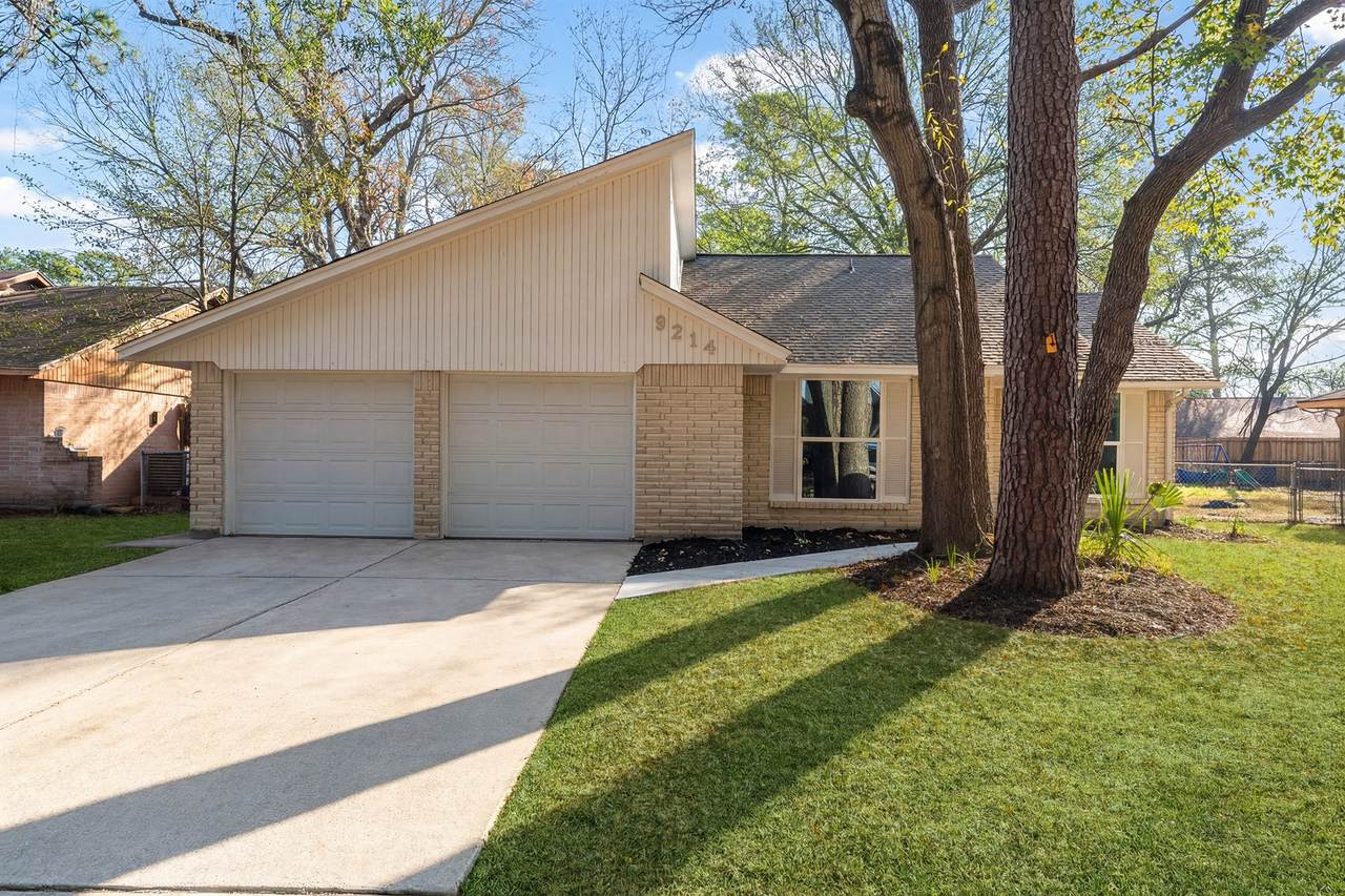 9214 Woodland Oaks Drive - Photo 1