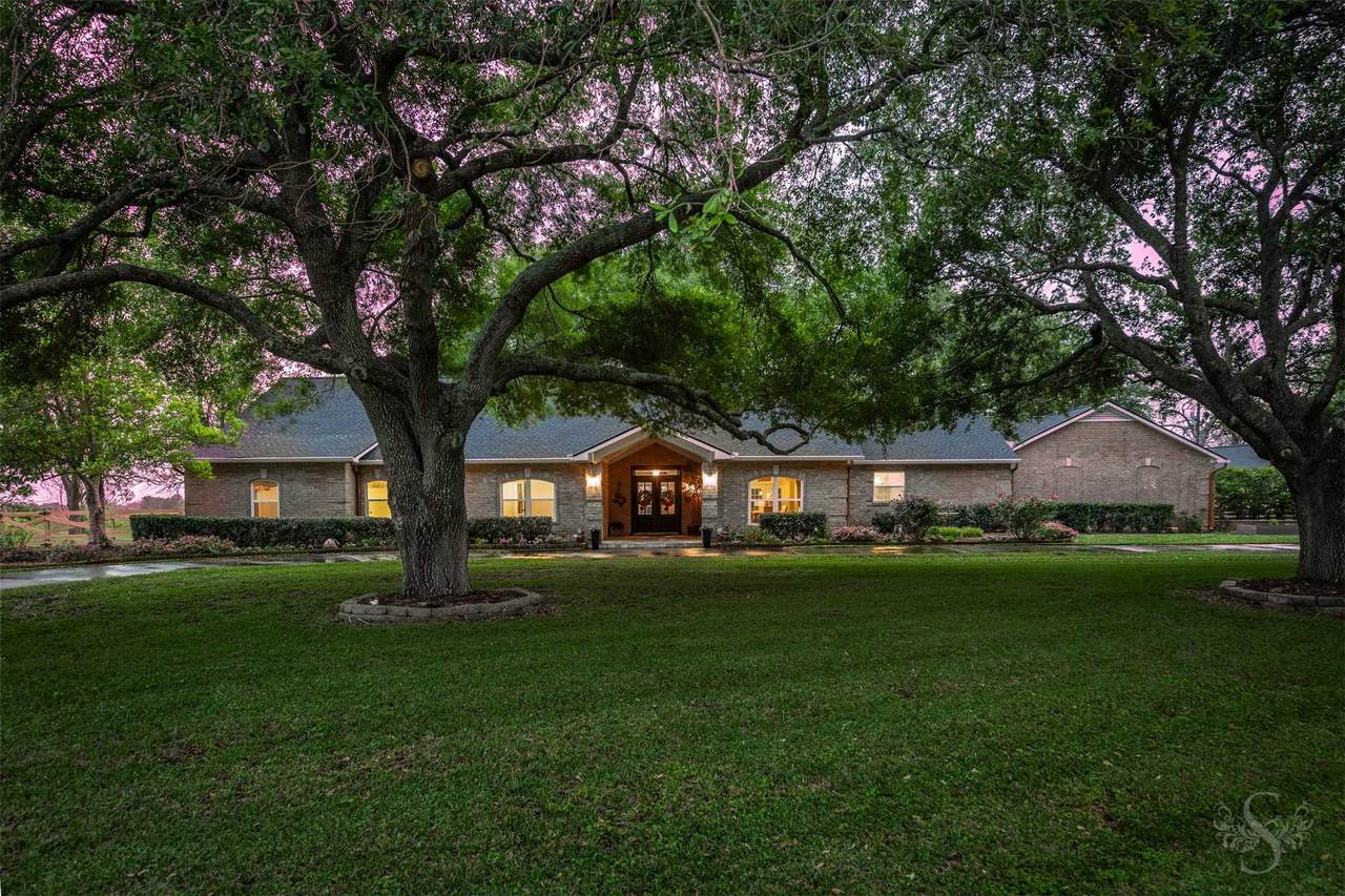 1467 Foster Lake Drive - Photo 1