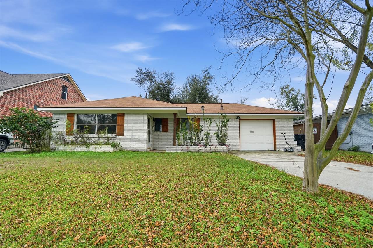 6023 Pineshade Lane - Photo 1