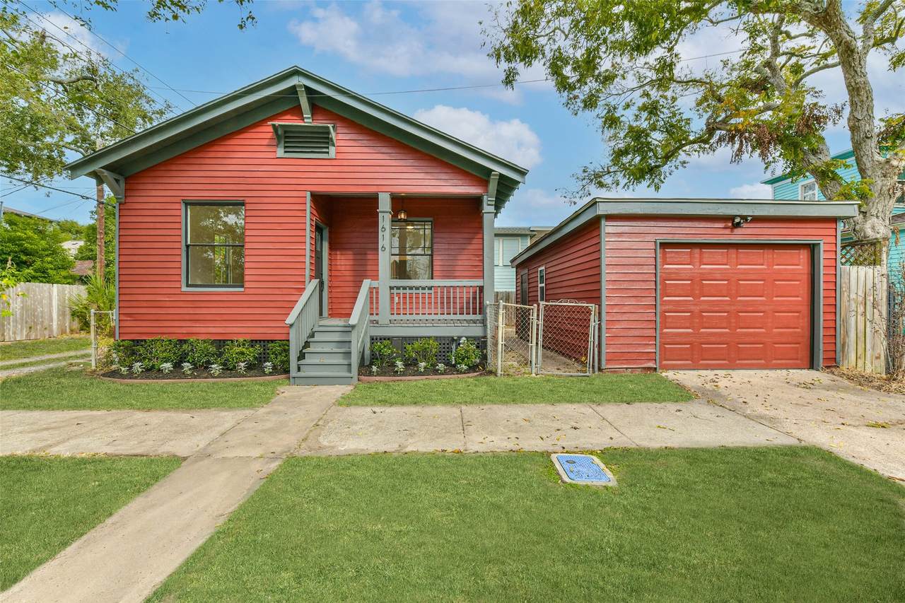 1616 38th Street - Photo 1