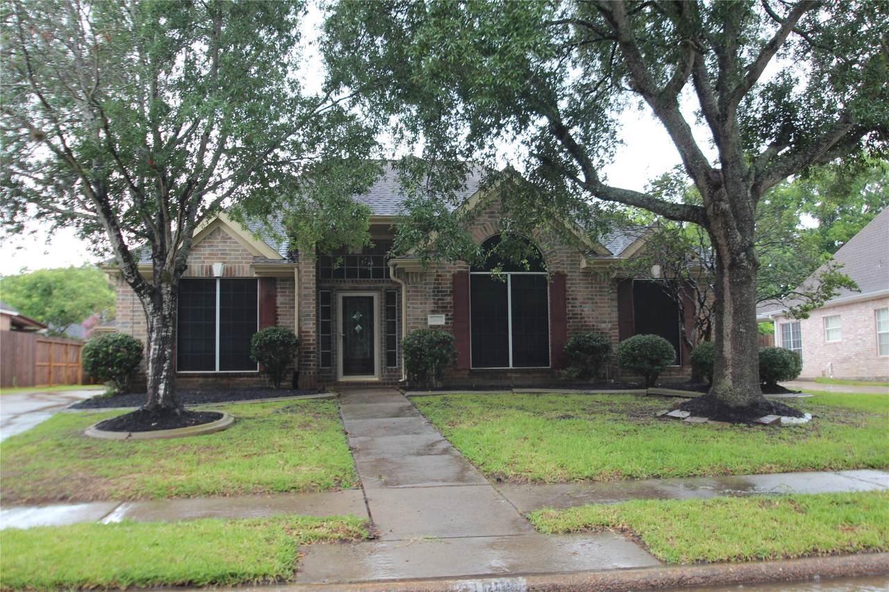 21806 Moortown Circle - Photo 1