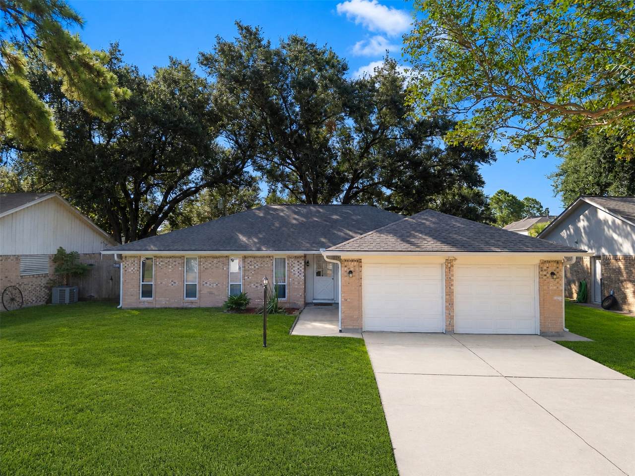 913 Galveston Street - Photo 1